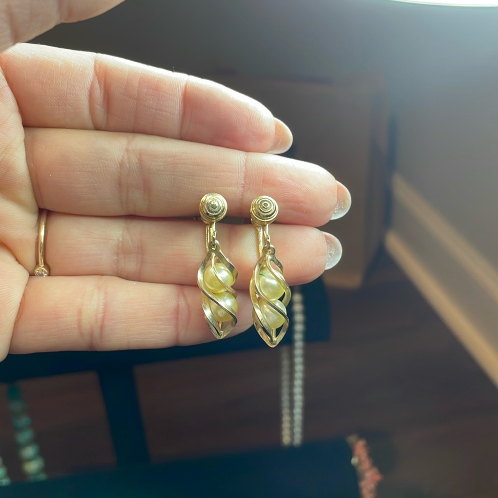 S.A.C vintage pearl earrings caged in gold swirl